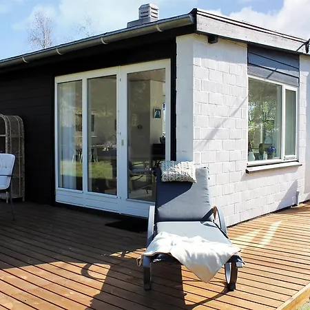 Two-bedroom Holiday In *